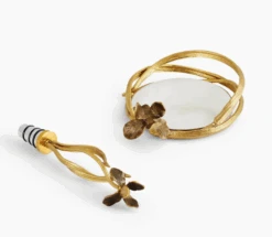 Michael Aram Wine Coaster & Stopper Set -Quality Tableware Store Screenshot2024 11 03at14 27 37BlackIrisWineCoaster Stopper MichaelAram